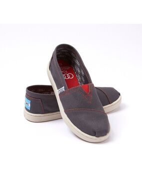 Toms X Audi Classic Slip On Ash Gray Unisex 7.5 Men 9 Women Limited Edition NIB